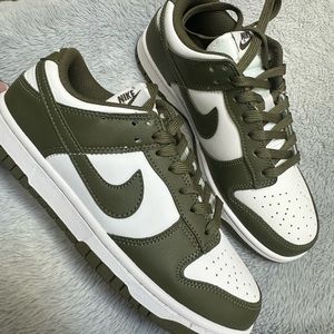 Nike Dunk Low Medium Olive
